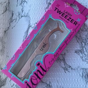 Joni Lash Tweezers